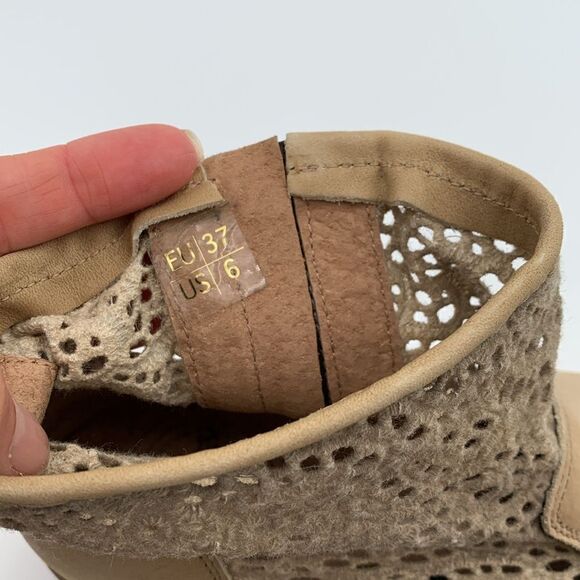 Coolway leather die cut ankle boots booties woman’s size 37 - Picture 12 of 12